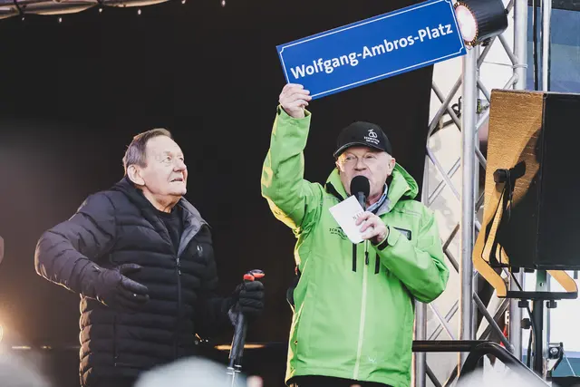 Wolfgang-Ambros-Platz nun in Zell am See