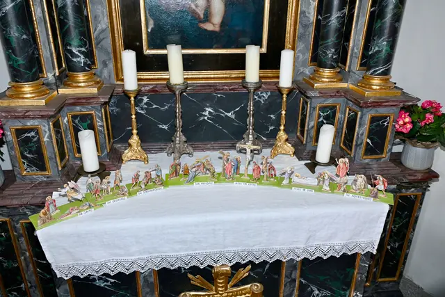 Fastenkrippe in der Bichlkapelle in Grinzens | Foto: Hassl