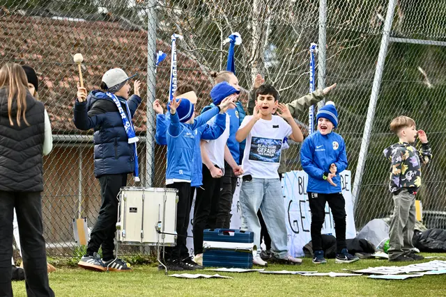 Am Fanclub lag's nicht - die Jungs gaben an der Outlinie alles! | Foto: Hassl