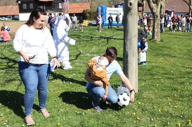 Der Papa hilft gerne mit | Foto: Gerhard Langmann