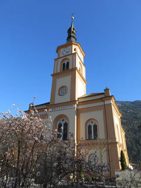 Der Opferstock der Pfarrkirche von Silz war ebenso wie Fahrräder, Motorrad und Snowboard im Visier der Täter. Silz, Sölden. Nauders und Lienz waren betroffen. | Foto: Happacher