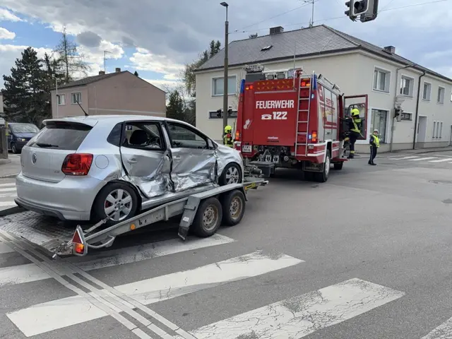 Schwerer Verkehrsunfall im Kreuzungsbereich Gerichtsberg
