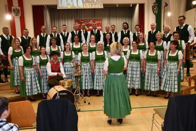 Die Sängerrunde Pöllau wirkte beim Osterkonzert mit ihren Beiträgen mit.
 | Foto: Anita Galler