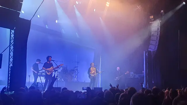 Franz Ferdinand live im ausverkauften Wiener Gasometer