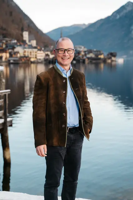 Welterbemanager Bernd Paulowitz erzählt im Interview, was seine Aufgaben rund um den Hallstättersee sind. | Foto: Edwin Husic