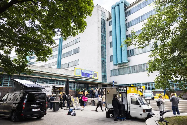 Die Tabakfabrik entwickelt sich mit der Eröffnung des Quadrills in einen pulsierenden neuen Stadtteil. | Foto: Tabakfabrik Linz/Ness Rubey