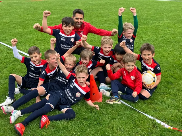 Für Nachwuchstrainer Andreas Gföllner aus Grieskirchen geht es beim Fußball um mehr als nur das Spiel selbst.  | Foto: Spielgemeinschaft Grieskirchen/Schlüßlberg