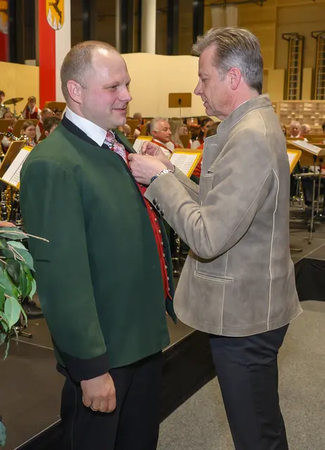Ehrenzeichen in Silber für 20 Jahre, Mathias Gappmaier. | Foto: Peter Bolha