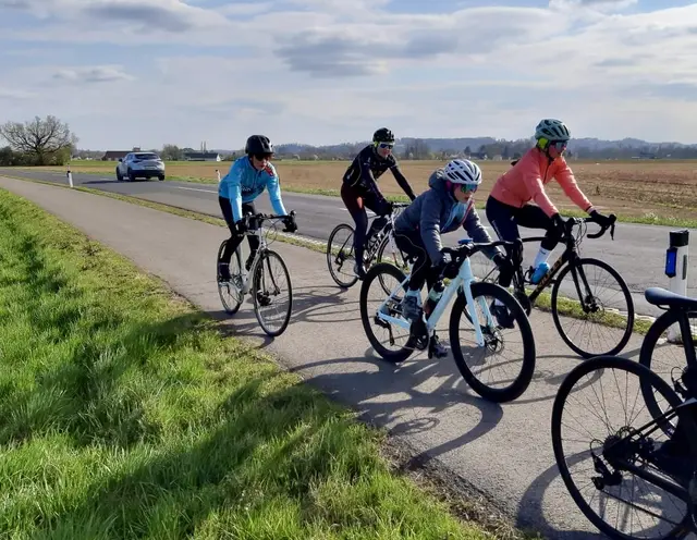 Insgesamt 18 Kinder sowie sieben Betreuer nahmen an diesem intensiven Trainingslager in Bad Radkersburg teil. | Foto: Ergo School Race