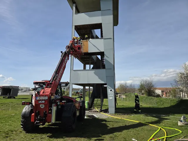 Brandeinsatz am Aussichtsturm beim „Gschlössl“. | Foto: FF Leithaprodersdorf