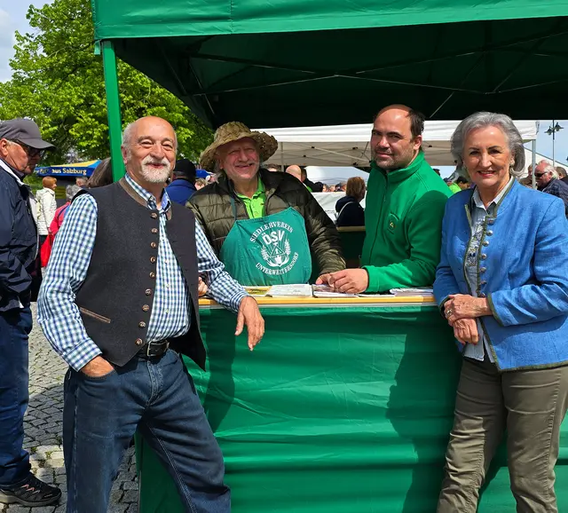 Pflanzl- und Gartlerkirtag rund um die Pfarrkirche