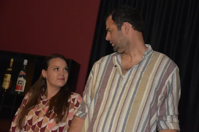 Eine viel bejubelte Premiere! Begeisterte Zuschauer im bis zum letzten Platz gefüllten Pfarrzentrum Pabneukirchen hielten bei "Die Falle" bis zum Schluss den Atem an.  | Foto: Zinterhof