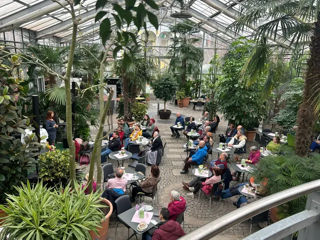 Im Palmenhaus der Gärtnerei Sandner gab es wertvolle Tipps zum natürlichen garteln. | Foto: Sandner