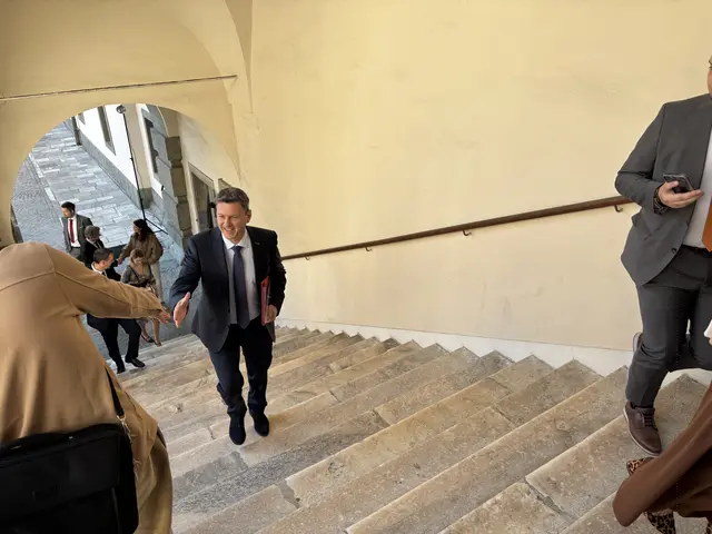 Das heißt: Ein Landtagsabgeordneter der FPÖ oder des Team Kärnten unterstützt Fellner in seinem neuen Amt. | Foto: MeinBezirk/Lea Kainz