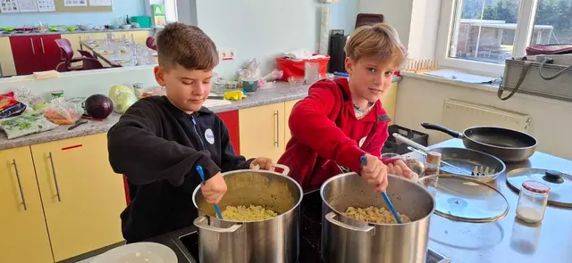 Die Ernährung war ein großes Thema der Projektwoche. | Foto: Mittelschule Preding