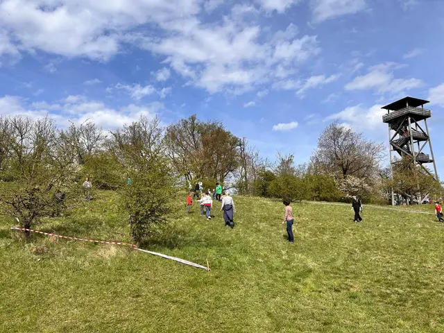Die Kinder freuten sich über ein Ostereiersuche auf der Königswarte. | Foto: Berger Jugend