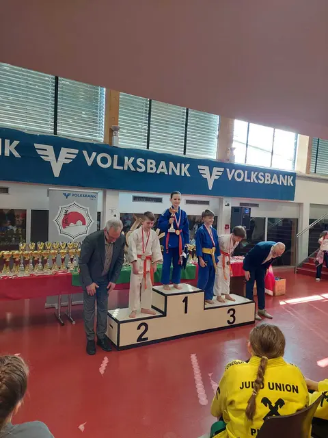 Die Siegerehrung von Alexander Raffler. | Foto: Andreas Bernhofer