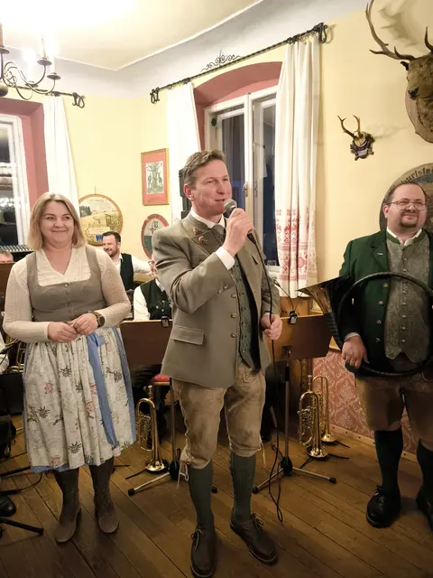 Landesjägermeister-Stellvertreter Andreas Kühberger eröffnete den Abend. | Foto: Der Eberhard