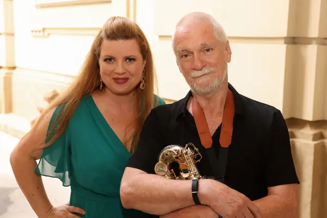 [Anzeige] Simone Kopmajer & Band gastieren in Neunkirchen