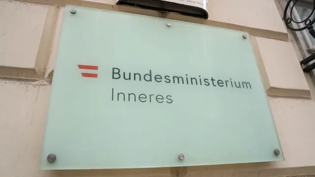 Der Bundespräsident kann nicht direkt eingreifen, will aber im Fall Joseph Oshakuade und seiner Schwester Victoria vermitteln. | Foto: Andreas Pölzl/MeinBezirk