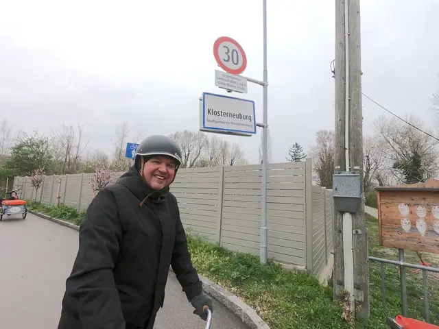 Der ehemalige Bürgermeister von Lustenau (Vorarlberg) Kurt Fischer (ÖVP) war kürzlich in Klosterneuburg zu Gast. Er betonte: „Wenn die Oma mit dem Enkelkind nicht zur Musikschule radeln kann, dann haben die Gemeinde und die Eltern ein Problem.“ | Foto: Radlobby Klosterneuburg