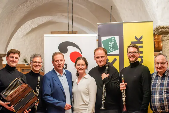 „Faltenradio“ zu Gast im Meierhof in Schloss Rosenau