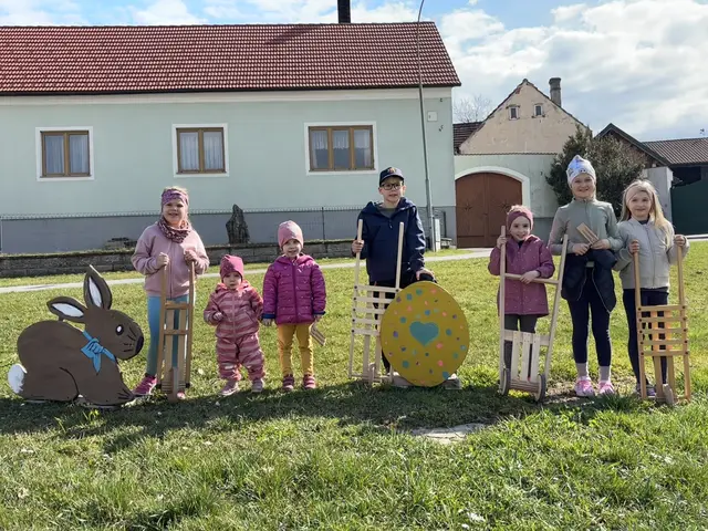 Unterpfaffendorfer Kinder sind mit der Ratsche unterwegs