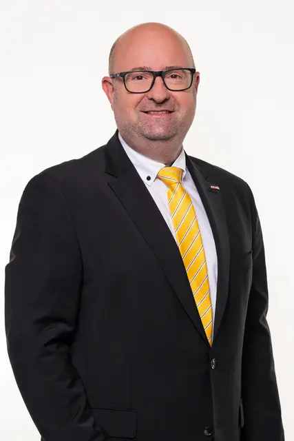 „Was wir nicht brauchen, sind noch mehr Hürden in Form von Formularen. Wir setzen hier auf die Zusammenarbeit mit unseren Mitgliedsbetrieben, um schrittweise die Überregulierungen abzumildern“, betont Klosterneuburgs Außenstellenobmann Markus Fuchs.
 | Foto: Andreas Kraus