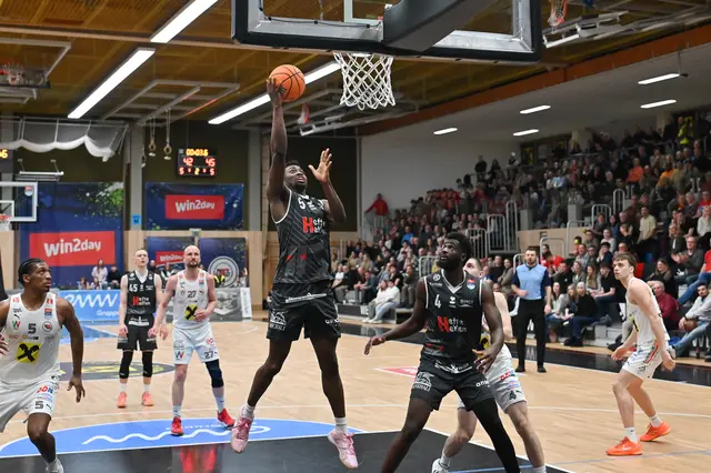 Beim letzten Match der Zwischenrunde treffen die Kapfenberger im Heimspiel auf die Flyers Wels.  | Foto: Basketball Austria/U.Winter