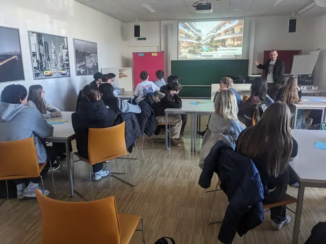 HAK Ybbs: 2AK besucht Workshop „Ein Kauf-Erlebnis“ an der FH Wieselburg