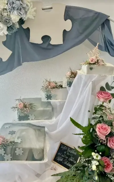 Bezaubernde Hochzeitstorte - Brigitta verwendet nur Bio-Zutaten. Konditorei der anderen Art, Pettenbach.