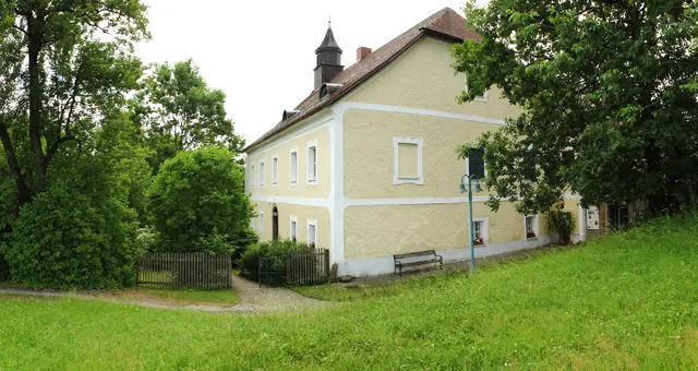 Bei der Alfed-Kubin-Wanderung kann das Haus des Künstlers besichtigt werden. Hier lebte und arbeitete er viele Jahre lang. | Foto: Gemeinde Wernstein