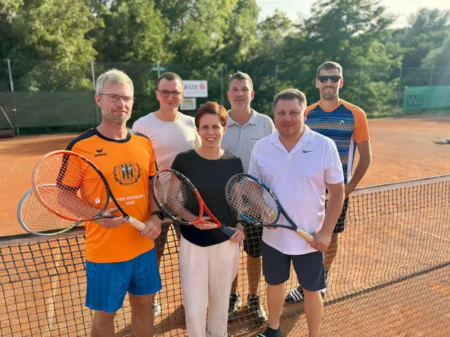 Der Vorstand des Tennisclub Eggenburg, rund um Stefan Fleischhacker, freut sich auf die neue Saison! | Foto: Markus Kahrer