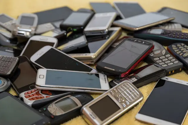 alte Smartphones__stock-image-459349800-XL | Foto: alho007_smarterpix