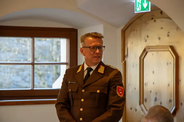 Bezirksfeuerwehrkommandant Johannes Pfeifenberger stellte sich am 7. April 2026 nach 25 Jahren Amtszeit nicht mehr der Wiederwahl. | Foto: BSBÖ OVI Keidel Thomas