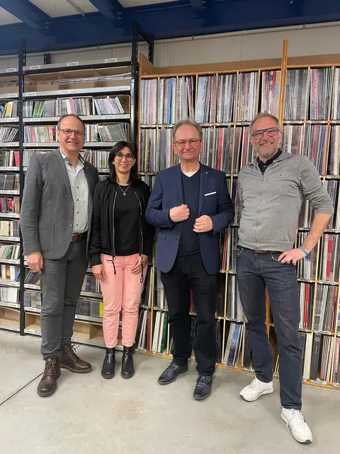 Michael Hosp (CEO - kdg Unternehmensgruppe), Verena Mayer-Rief (Leitung Kunden- und Prozessmanagement - kdg medialog), Günter Hänssler (Eigentümer - Profil Medien/Hänssler Classic/musicpartner), Dominik Friedle (Geschäftsführer - kdg medialog) | Foto: kdg