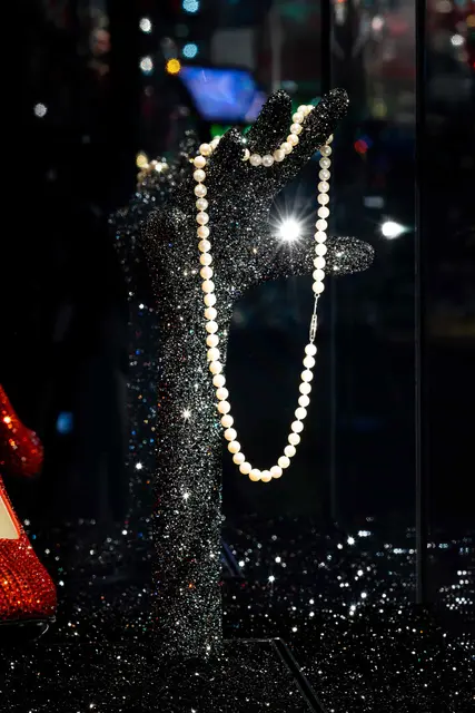 Perlenkette aus Marilyn Monroes persönlichem Nachlass.

 | Foto: Swarovski Kristallwelten