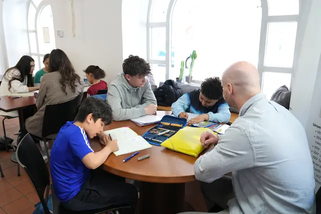 Rückblick 2025: Im Integrationshaus der Caritas gibt es zahlreiche Engagementsmöglichkeiten. | Foto: Dorfmann/Land Tirol