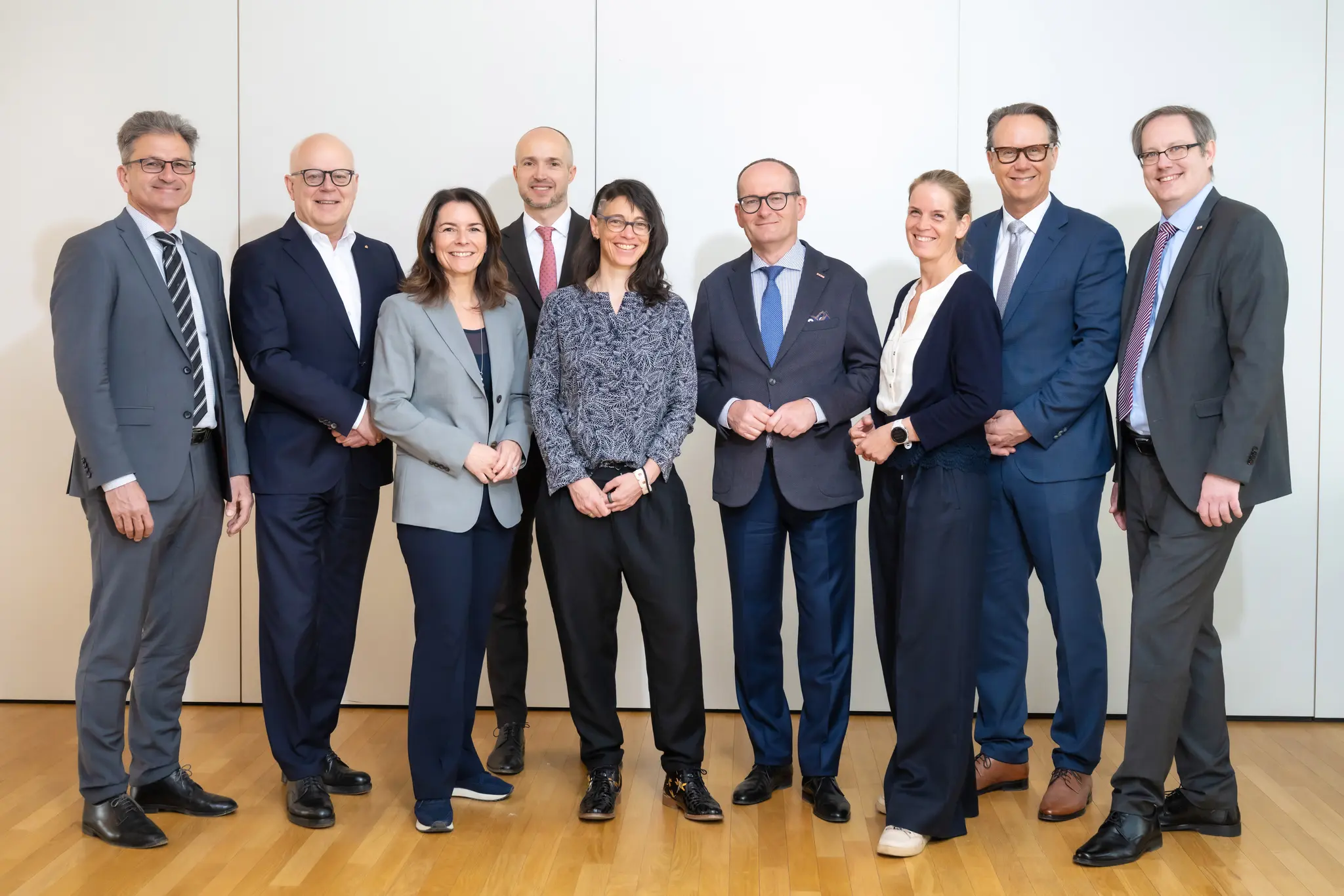 Erstmals in Österreich: Neue Stiftungsprofessur für Wirtschaftsbildung an ...