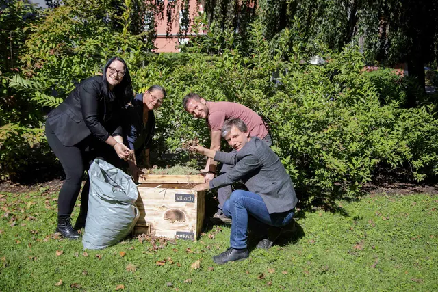 Nachhaltiges Villach: Schon in der Vergangenheit wurden Lebensräume für Tiere geschaffen, wie in diesem Fall ein Igelhotel. | Foto: Stadt Villach/Schurian