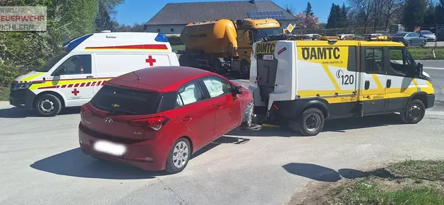 Blechschaden und Verletzter nach Unfall in Pichlern