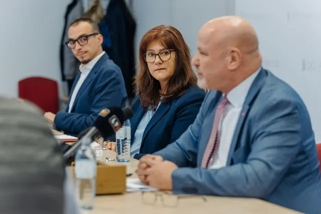 IFES-Projektleiter Martin Oppenauer, SPÖ-Klubvorsitzende Sabine Engleitner-Neu und SPÖ-Gesundheitssprecher Peter Binder. | Foto: MecGreenie