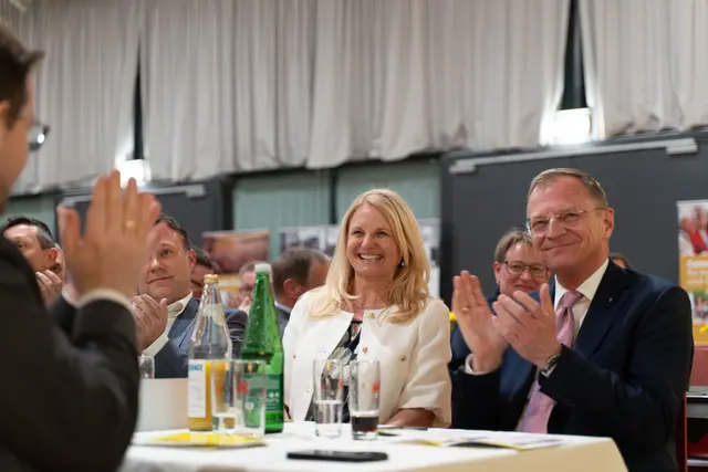 Mit großer Zustimmung wurde Gertraud Scheiblberger als Bezirksparteiobfrau bestätigt. | Foto: OÖVP/Pischinger