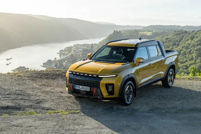 Das Image eines Elektrofahrzeug trifft auf die Ästhetik eines Pickups im neuen Musso EV im Autohaus Derler. | Foto: KGM