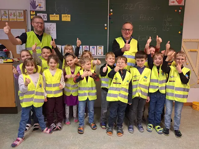 Warnwestenüberprüfung in St. Georgen bei Obernberg. | Foto: OÖ Zivilschutz