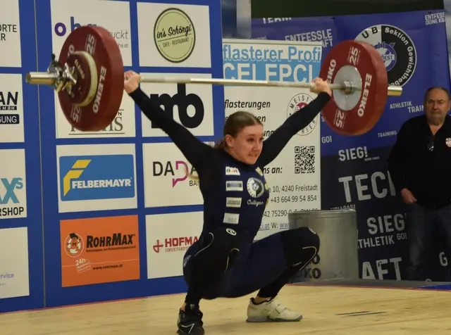 Veronika Honcarova (VÖEST Linz) bei 85 kg im Reißen

Foto Conny Högg
