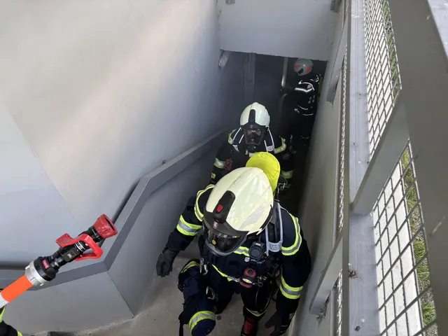  Insgesamt standen 24 Personen der Feuerwehren im Einsatz. (Symbolfoto) | Foto: MeinBezirk/Evelyn Wanz