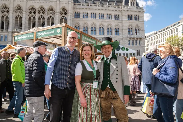 Nino Contini und Ute Gurdet (Hochsteiermark) mit Wolfgang "Erzherzog Johann" Leopold. | Foto: Ekatarina Paller