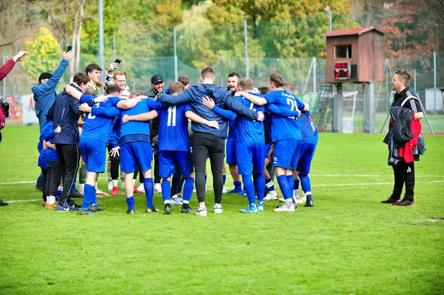 Im Oktober 2022 jubelte die SPG Innsbruck über den Heimsieg im TFV Kerschdorfer Tirol Cup gegen die SVG Reichenau. | Foto: Hassl