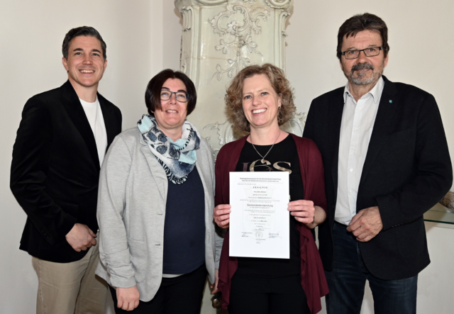 Silke Winkler bestand die Gemeindedienstprüfung